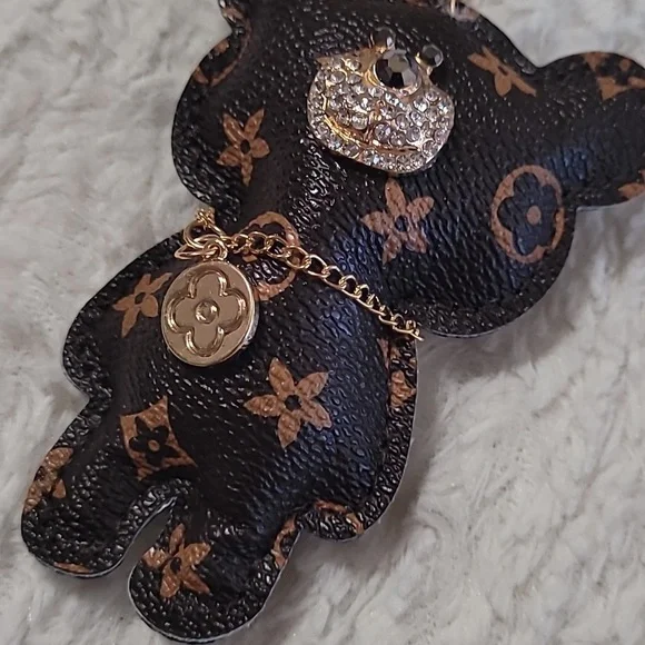 Luxury teddy bear 🧸 keychain bag charm - Picture 5 of 5